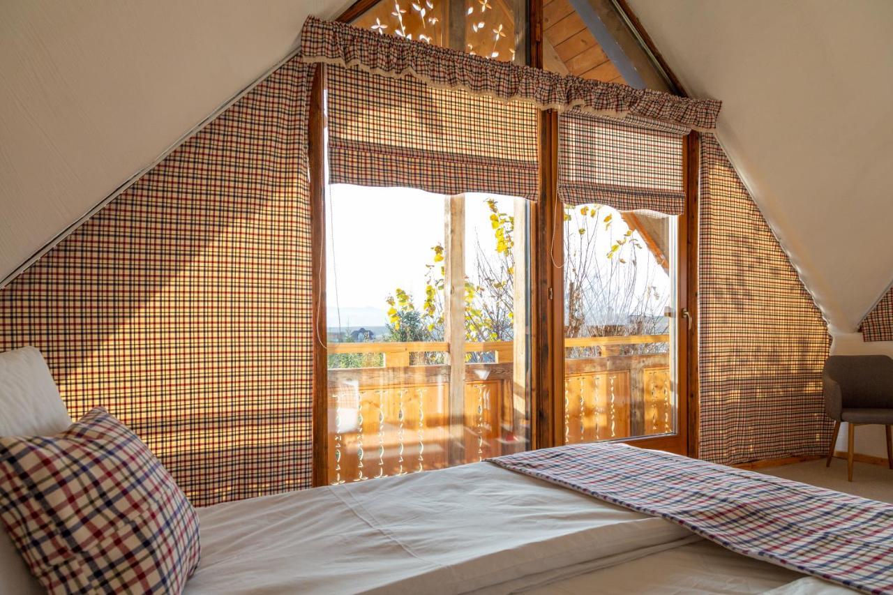 Apartment Casele Cu Stuf Haus Ulrike Salicea