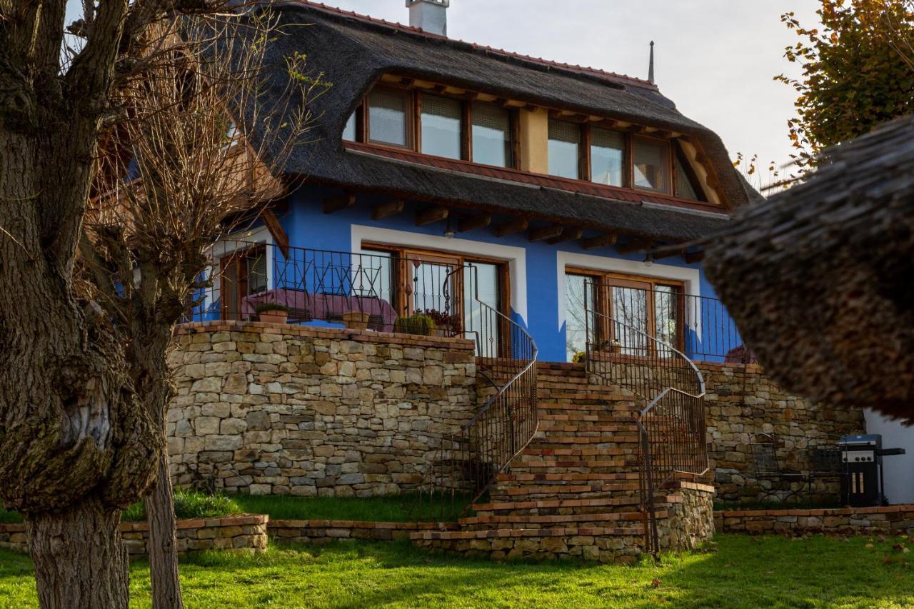 Casele Cu Stuf Haus Ulrike Salicea