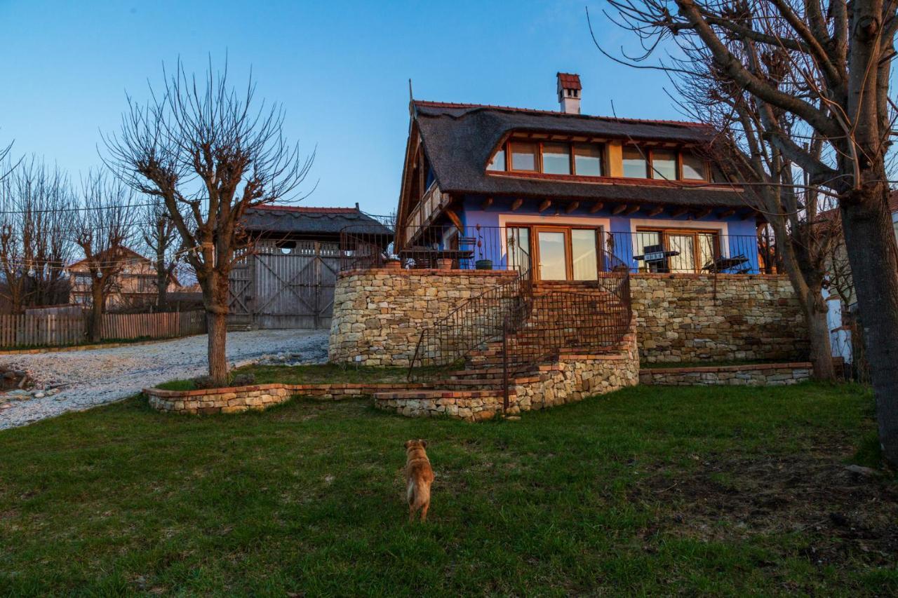 Casele Cu Stuf Haus Ulrike *
