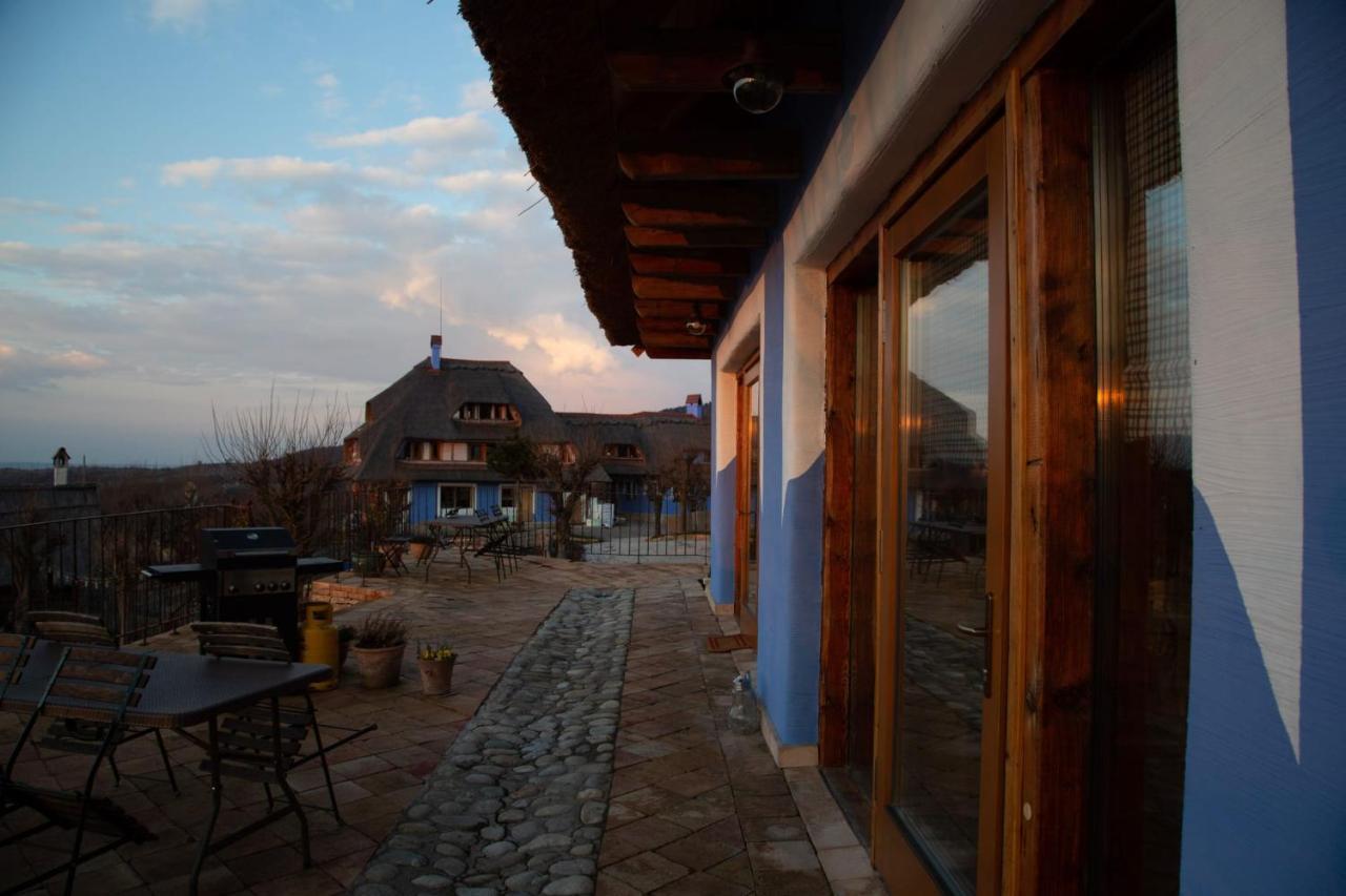 Casele Cu Stuf Haus Ulrike *