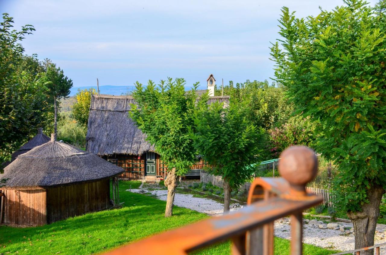 Casele Cu Stuf Haus Ulrike